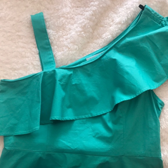 BCBG eneration GREEN DEESS - Picture 3 of 6